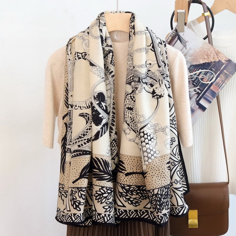 İpek Yün Eşarp 135CM Lüks Tasa - Winter Clothing Hong Kong incelemesi ve fiyatı